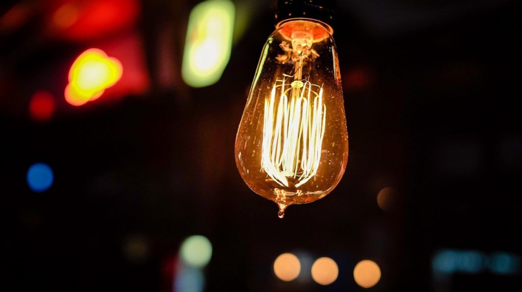 https://pixabay.com/photos/lightbulb-light-bulb-idea-1246589/