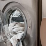 https://pixabay.com/photos/washing-machine-laundry-tumble-drier-2668472/ Via Pixabay