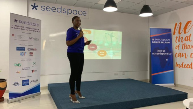 Featured image: Sheria Kiganjani co-founder Neema Magimba pitching at Seedstars Dar es Salaam (Seedstars via Twitter)