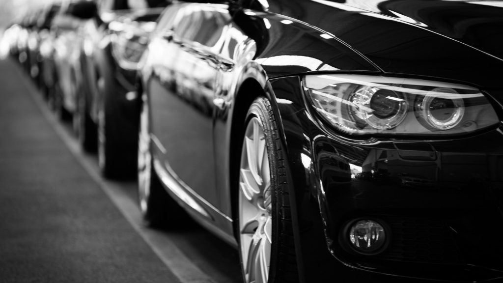 https://www.pexels.com/photo/automobiles-automotives-black-and-white-black-and-white-70912/