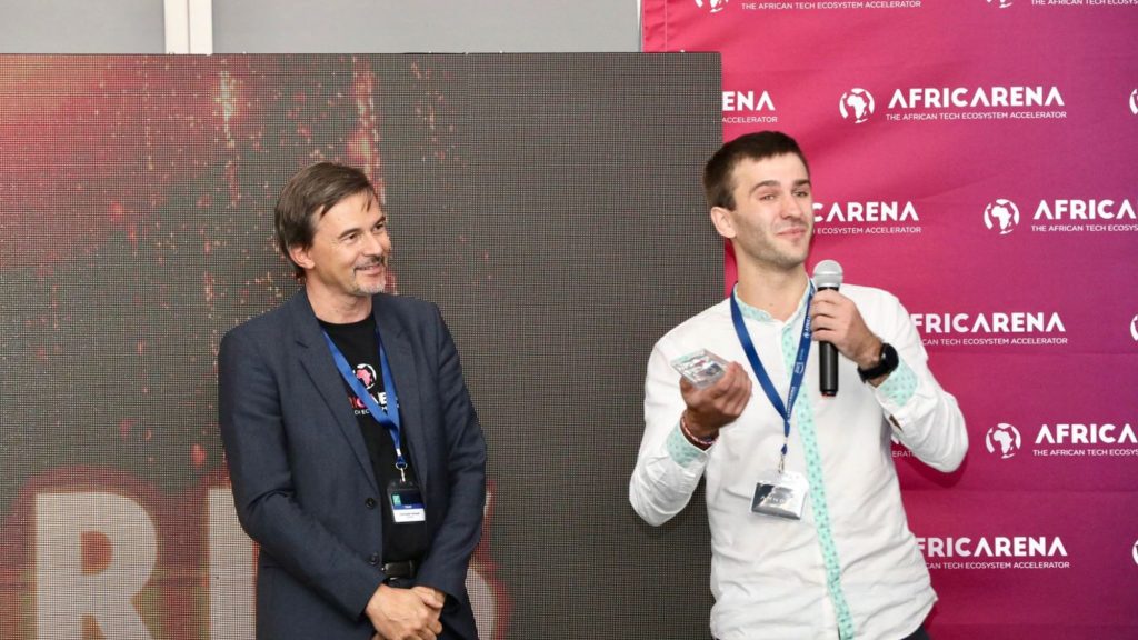Amnova Tech founder Denislav Marinov awarded as the most promising entrepreneur at the Johannesburg summit, delivering an inspiring speech to the attentive audience of the AfricArena team. Photo: Supplied/AfricArena